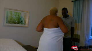 ���हिला Onyxx fucking उनको मसाज चिकित्सक