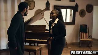 Ů�怕巨乳房地产代理人乱搞的客户的土地交易