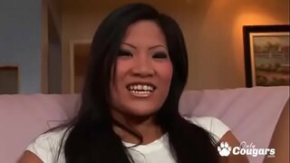 Christina Aguchiツバメは大きな高温多湿負荷のJizz