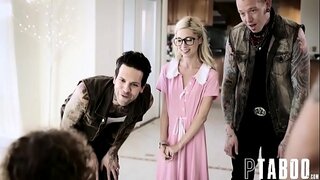 Hot maagdelijke blonde babe getting fucked eerste keer