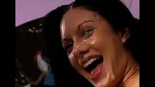 Taylor雨：ハツ弄パーソナルモビ